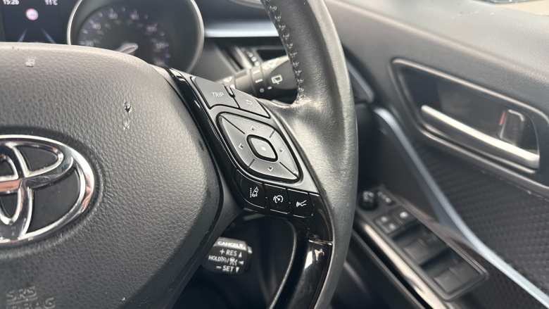 Toyota C-HR 1.8 Hybrid Design 5dr CVT Hybrid Hatchback